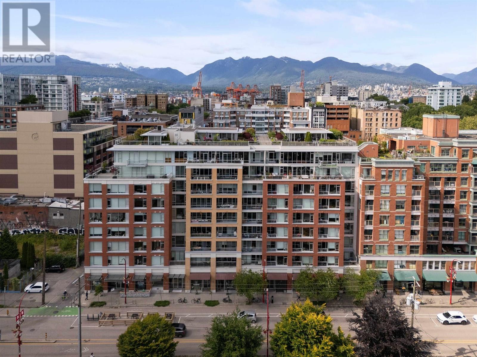 221 Union Street Unit 415, Vancouver, BC V6A 0B4