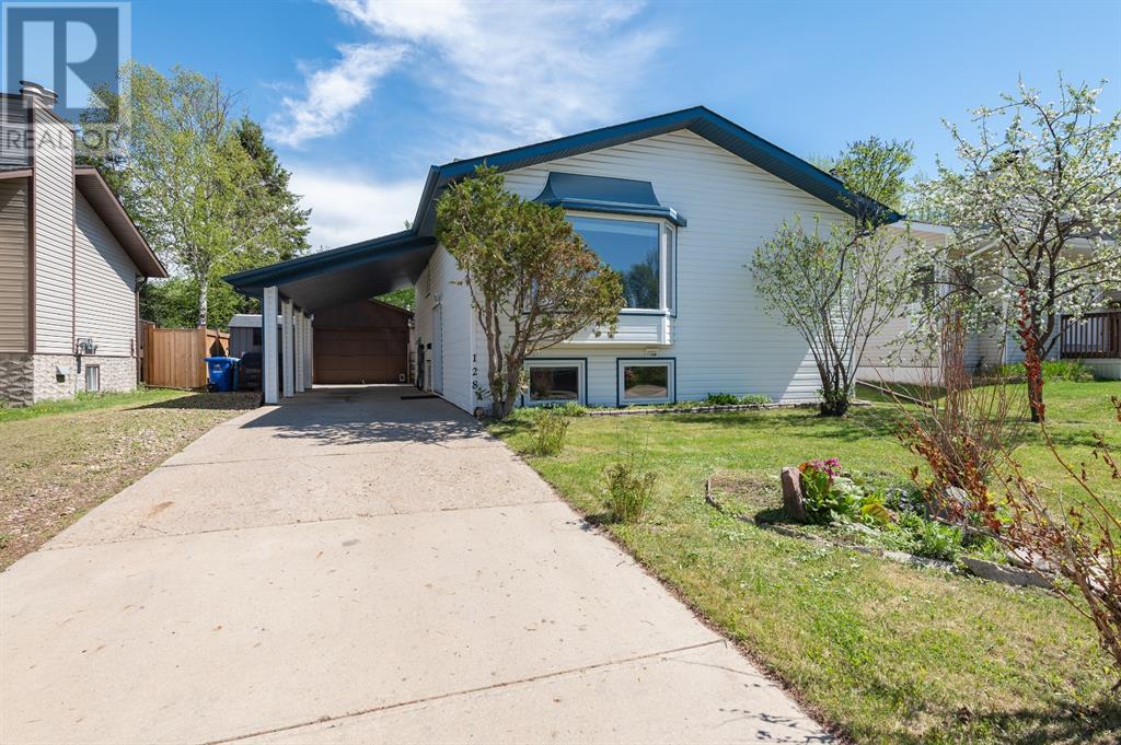 128 Ermine Cres, Fort Mcmurray, AB T9H 4M6