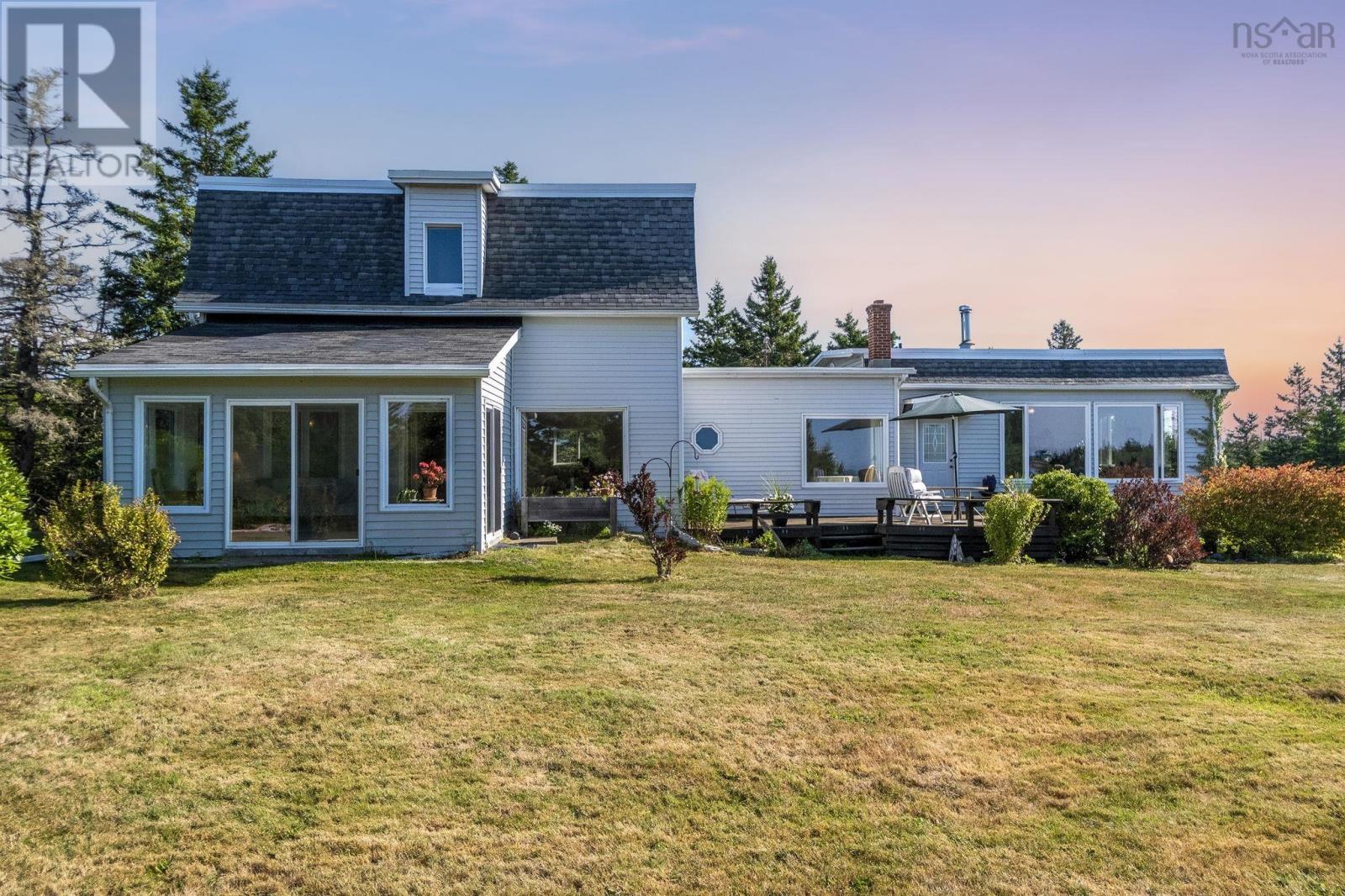 22 Ostrea Lake Rd #-1, Ostrea Lake, NS B0J 2L0