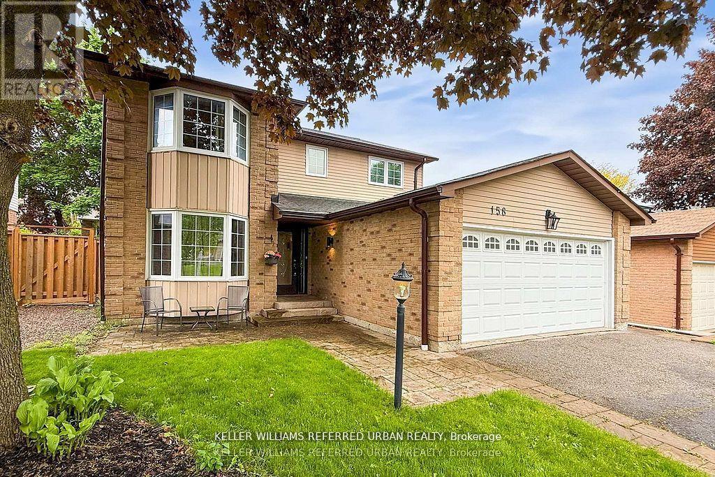 158 Walton Dr, Aurora, ON L4G 3R8