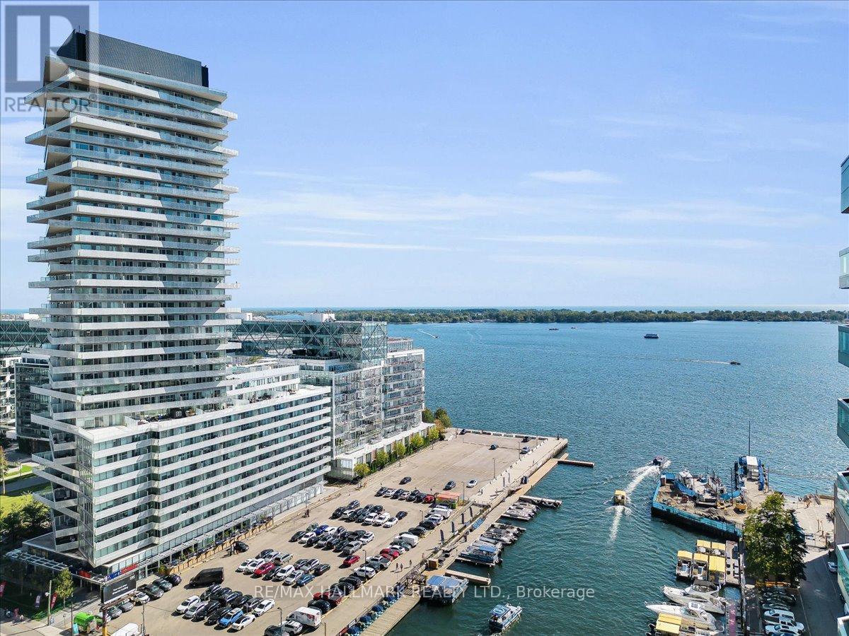 311 15 Queens Quay E, Toronto, ON M5E 0C5