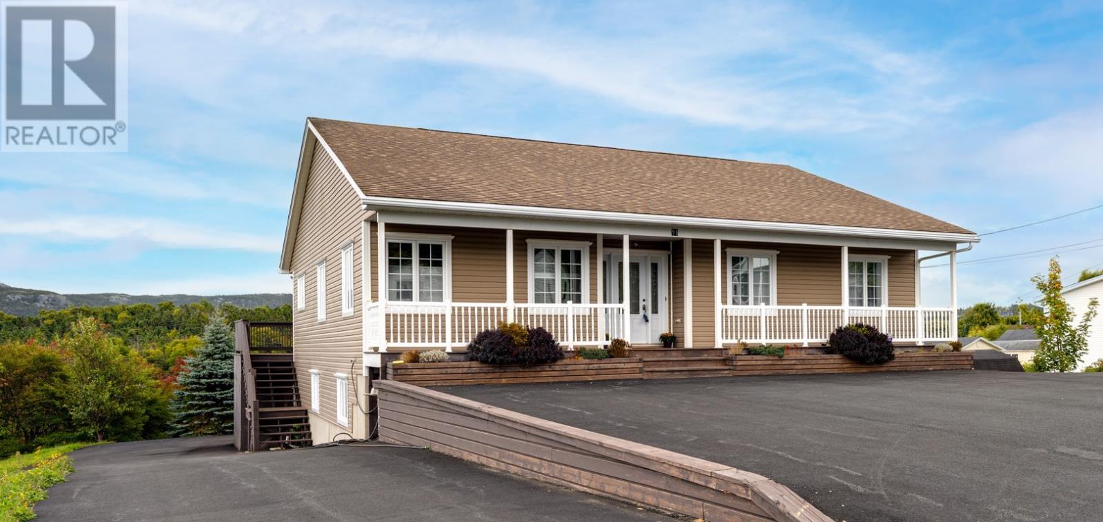 91 Greeleytown Rd, Conception Bay South, NL A1X 2K2