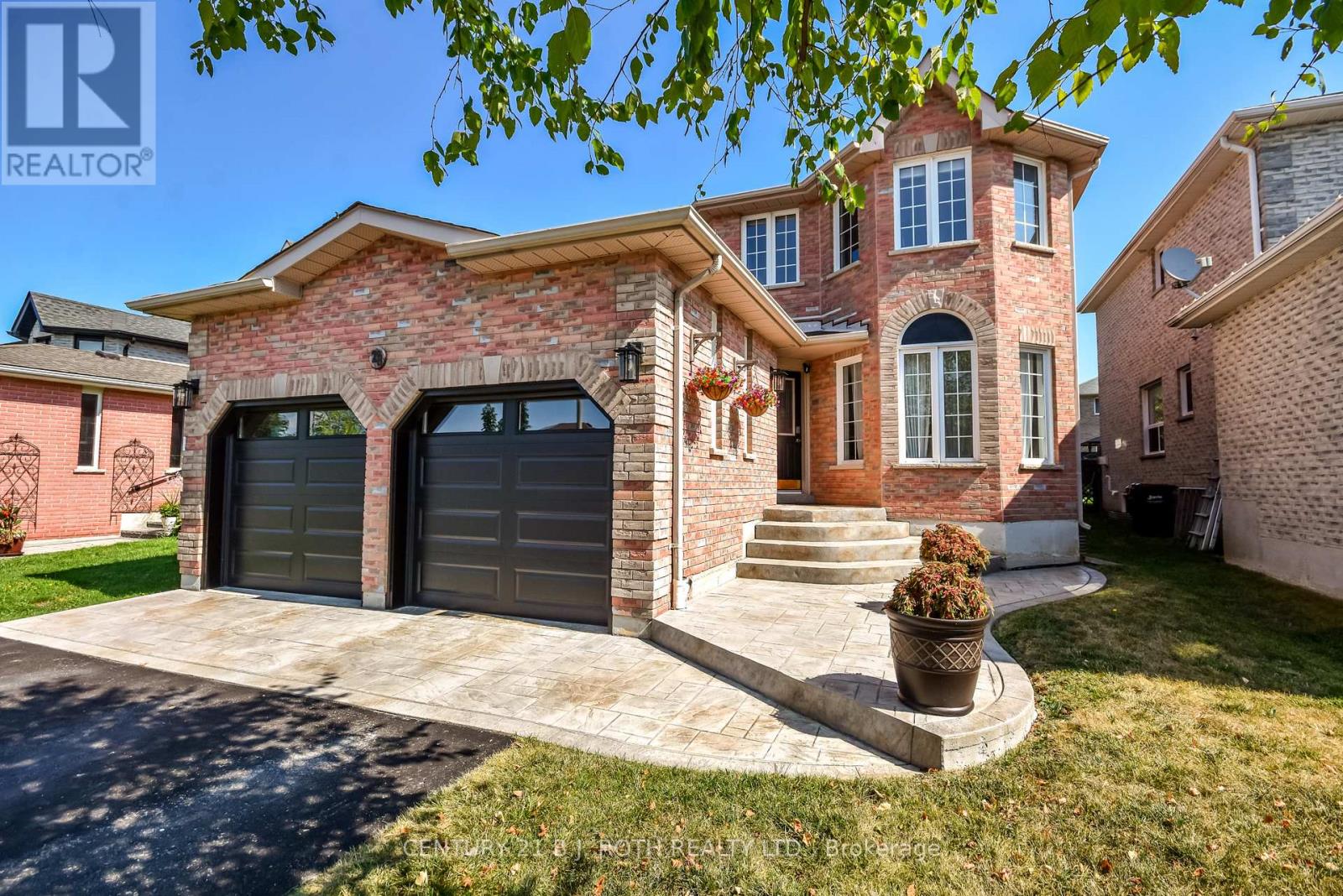 28 Shaina Ct, Barrie, ON L4N 9S7