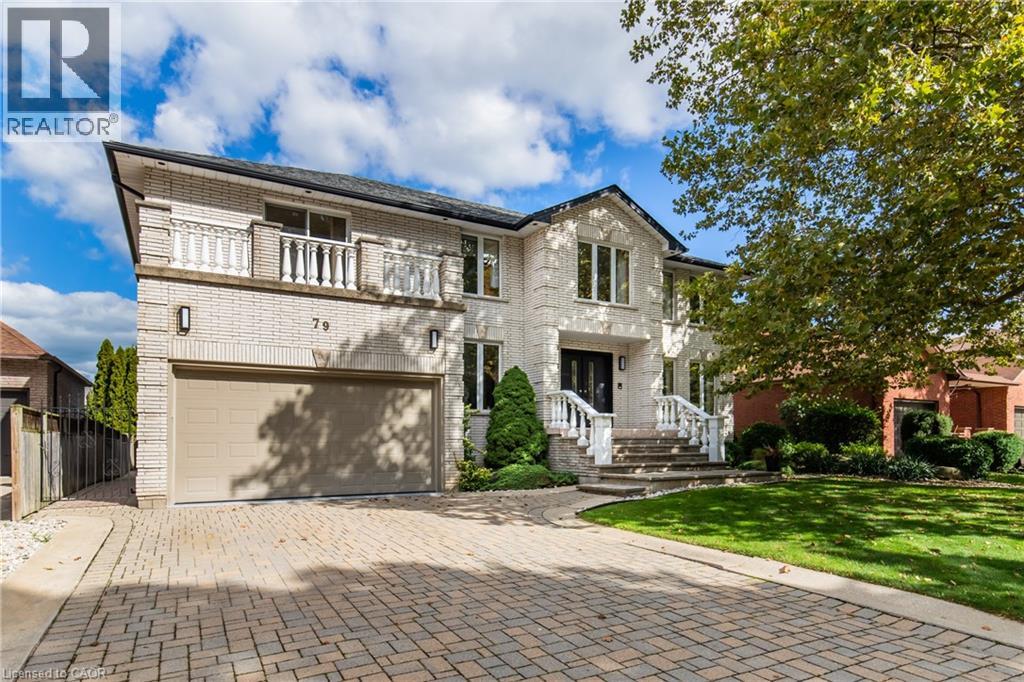 79 Maple Dr, Hamilton, ON L8G 3C6