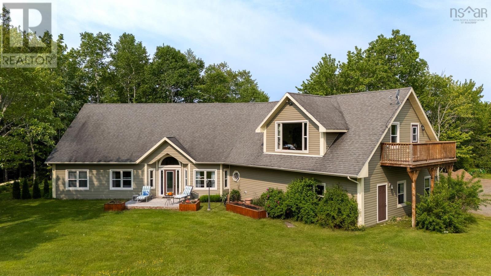100 Murphy Lake Rd, Kentville, NS B4N 3V8