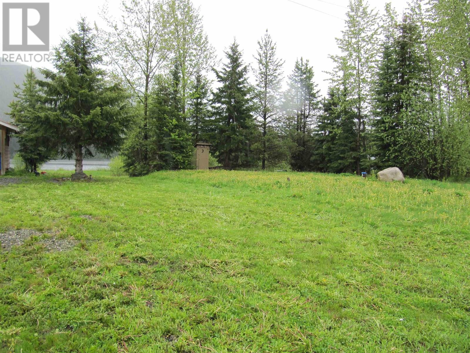 658 B Rd, Canim Lake, BC V0K 1L0