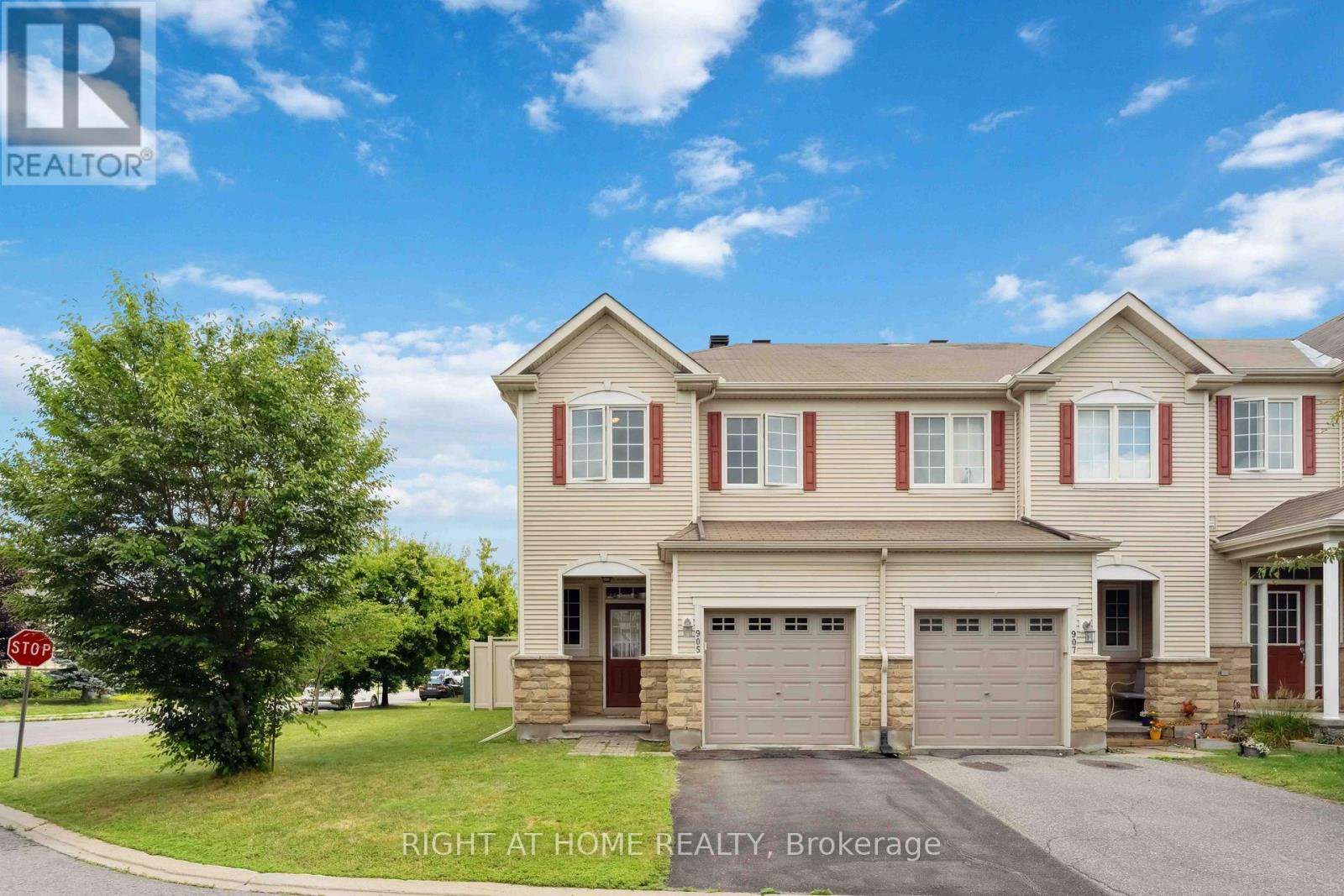 905 Caldermill Private, Ottawa, ON K2J 0Z8