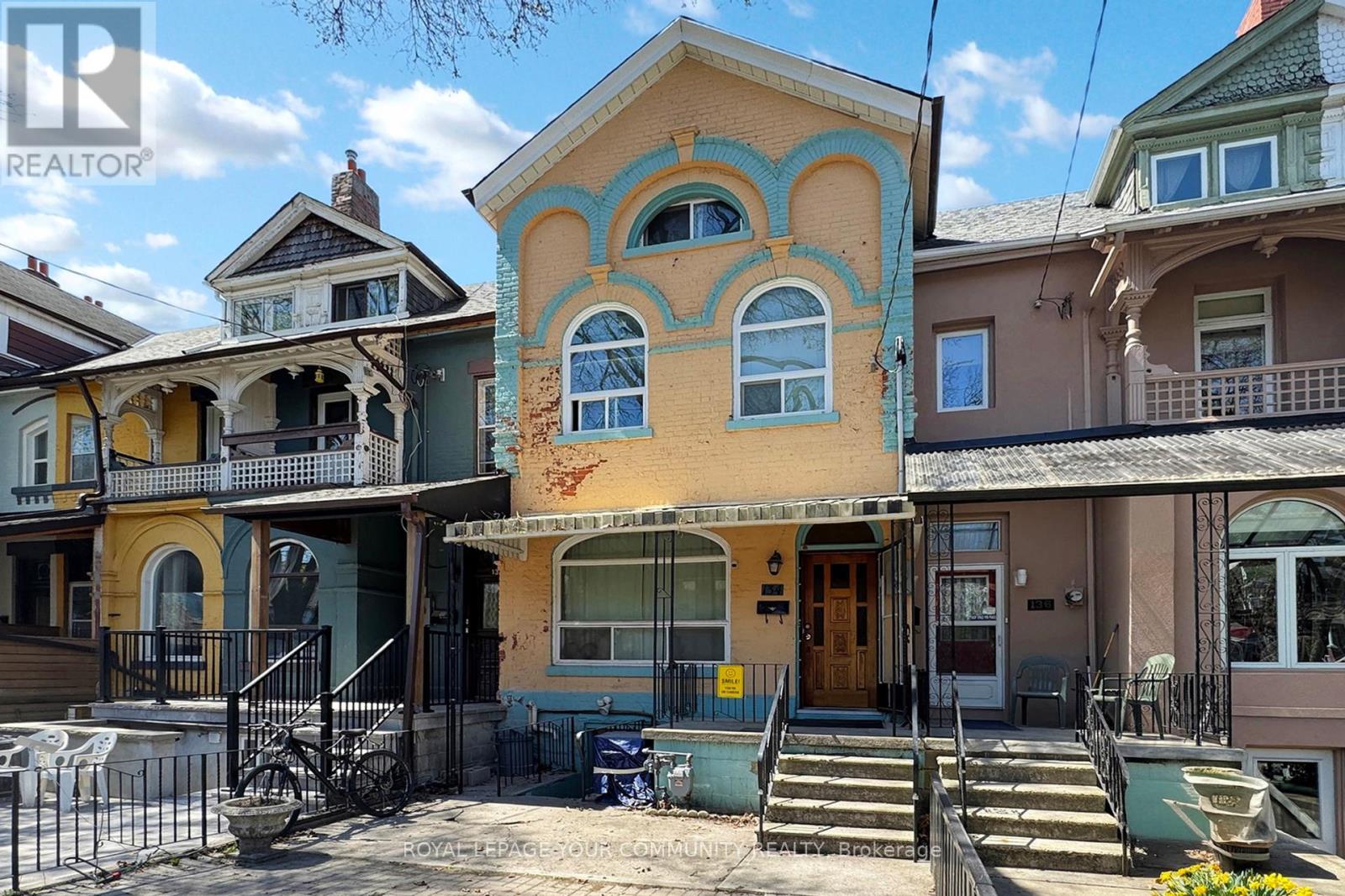 134 Brunswick Ave, Toronto, ON M5S 2M2
