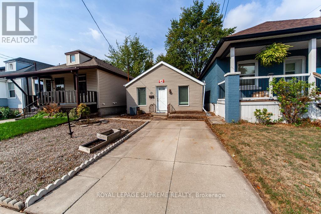 13 Robins Ave, Hamilton, ON L8H 4M5
