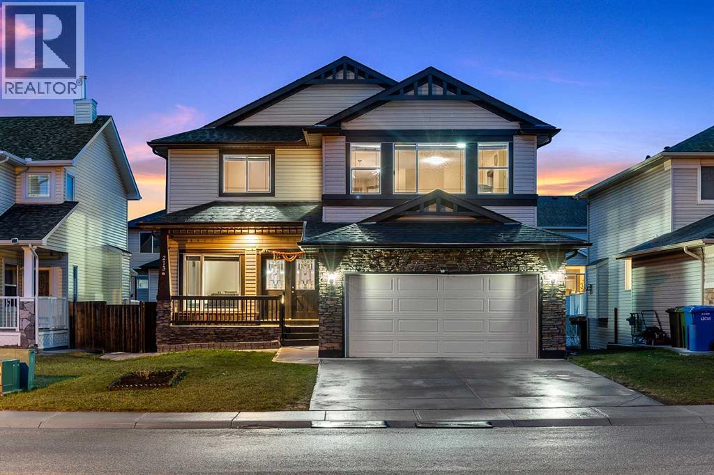 213 Hawkmere Close, Chestermere, AB T1X 0C1