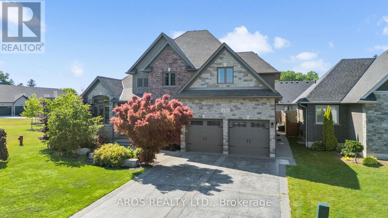 250 9861 Glendon Dr W, Middlesex Centre, ON N0L 1R0