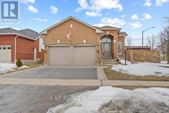 16 Goodwin Ave, Clarington, ON L1C 4Z4