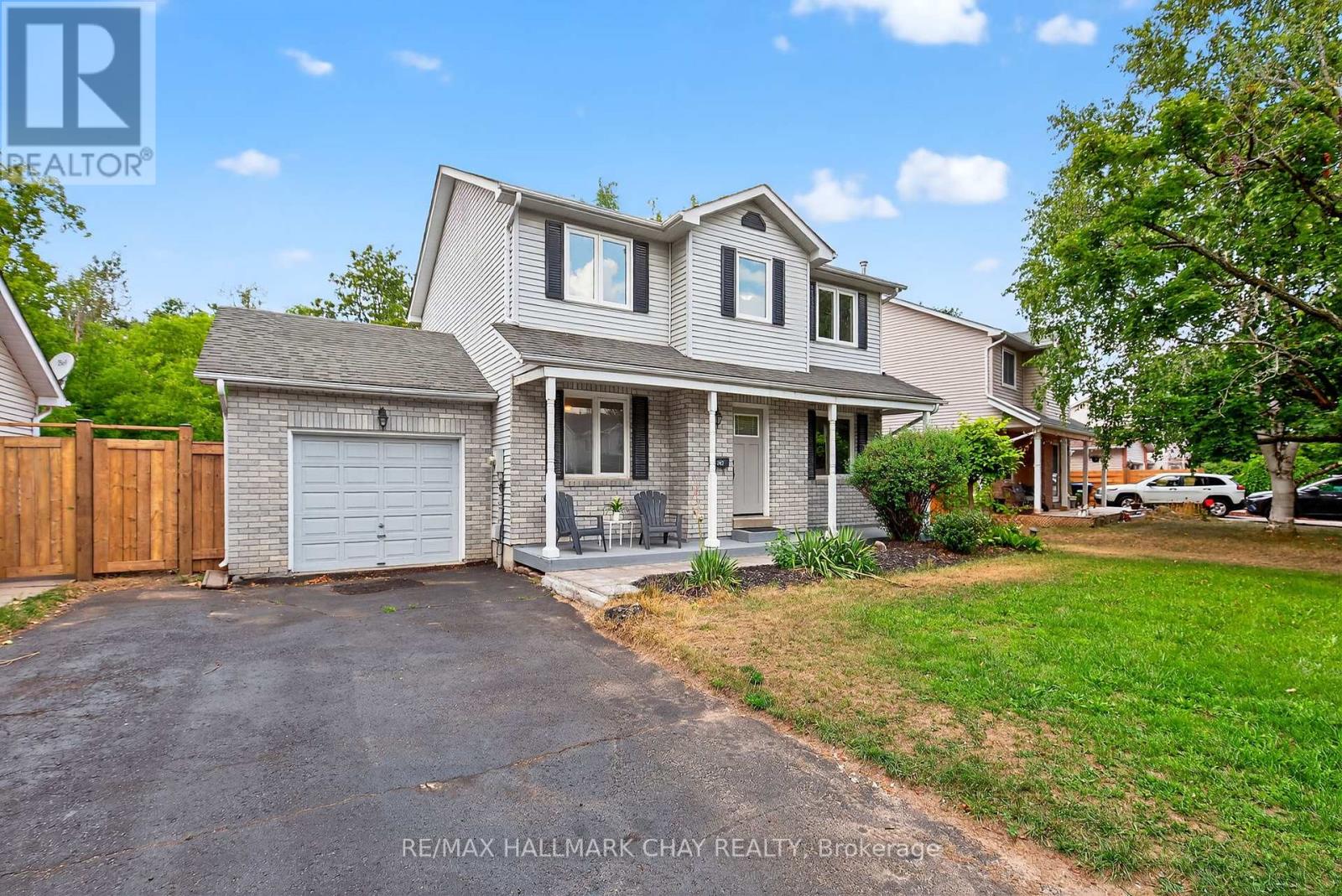 992 Anna Maria Ave, Innisfil Alcona, ON L9S 1V5