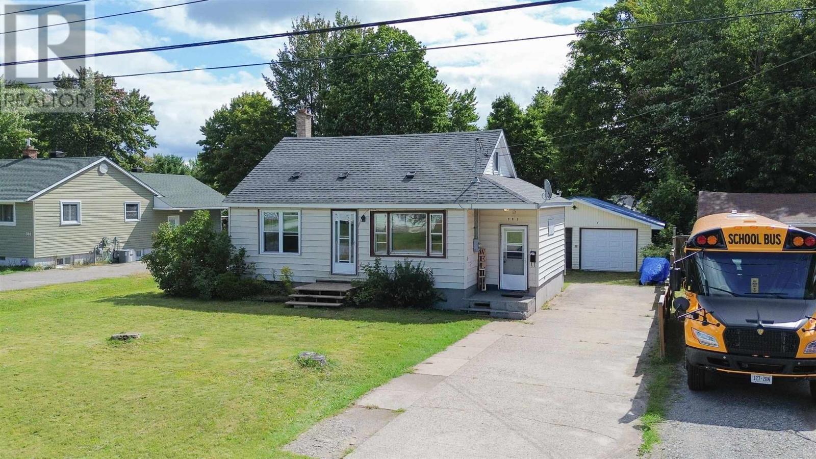 297 Eastern Ave, Sault Ste. Marie, ON P6A 4R5