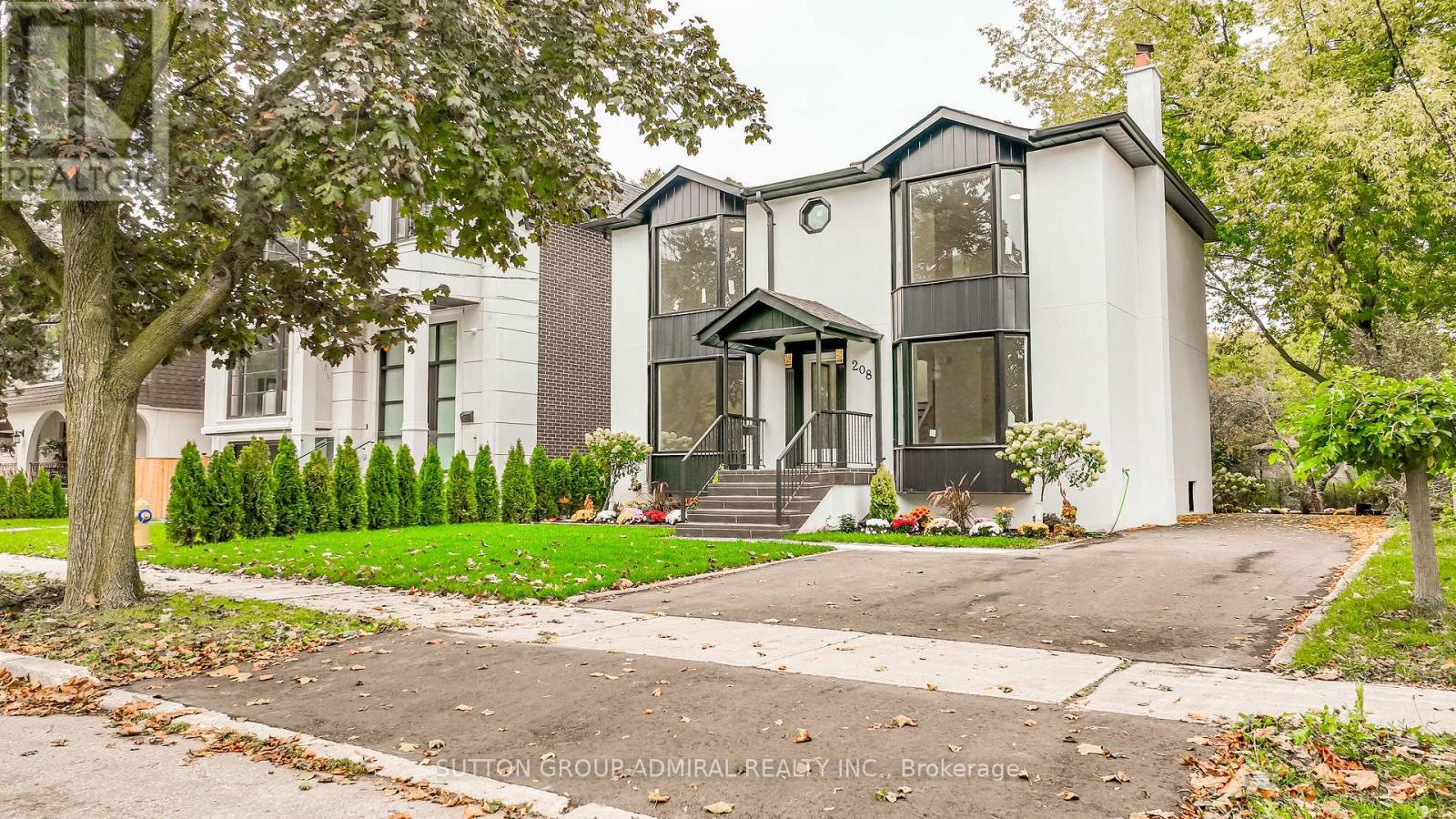 208 Homewood Ave, Toronto, ON M2M 1K6