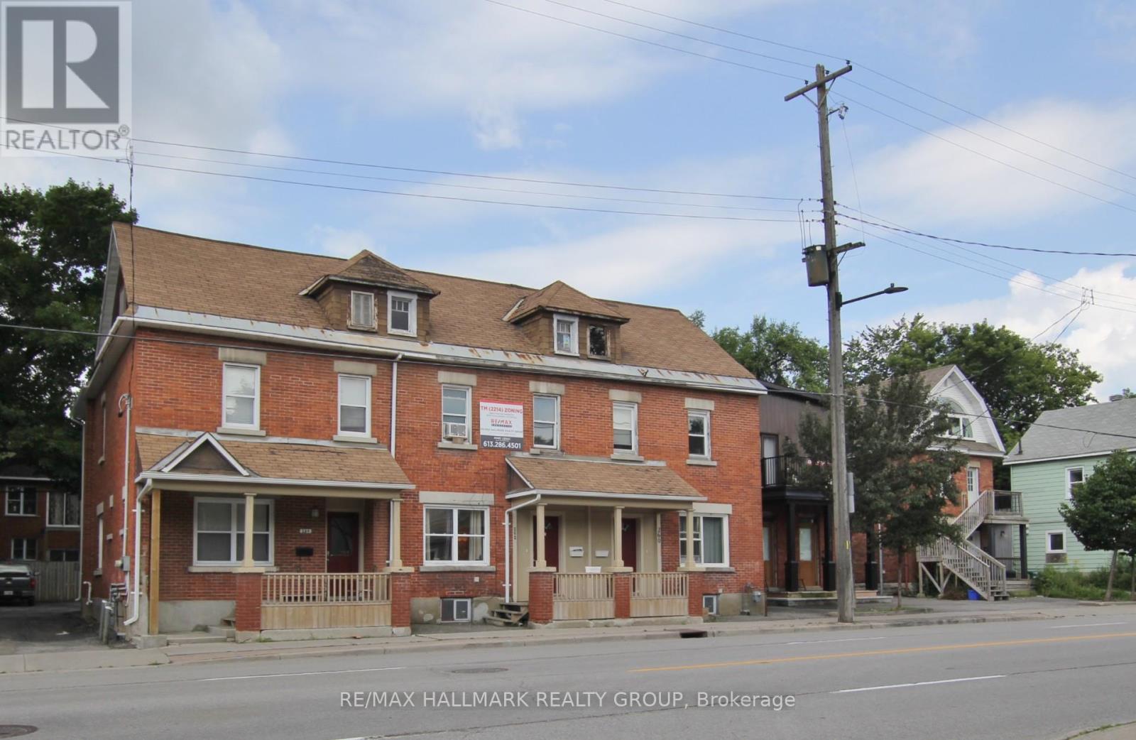 264 Bronson Avenue #260 262, Ottawa, ON K1R 6H8