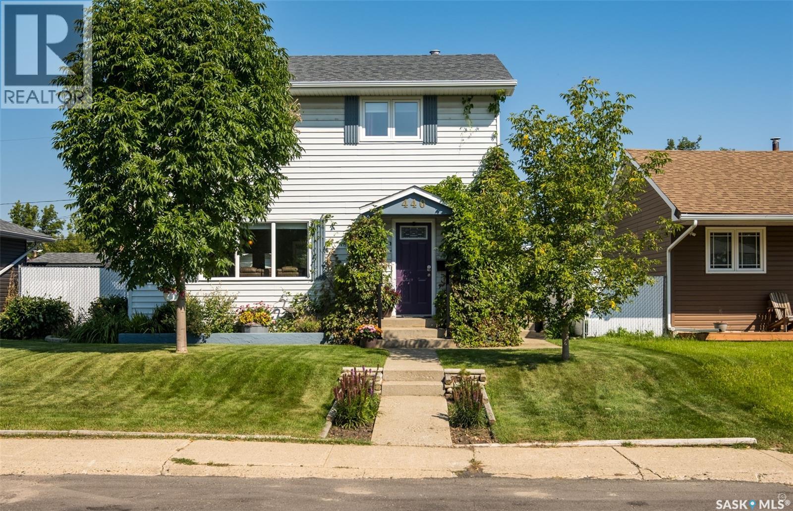 440 26 Street East, Prince Albert, SK S6V 1V2