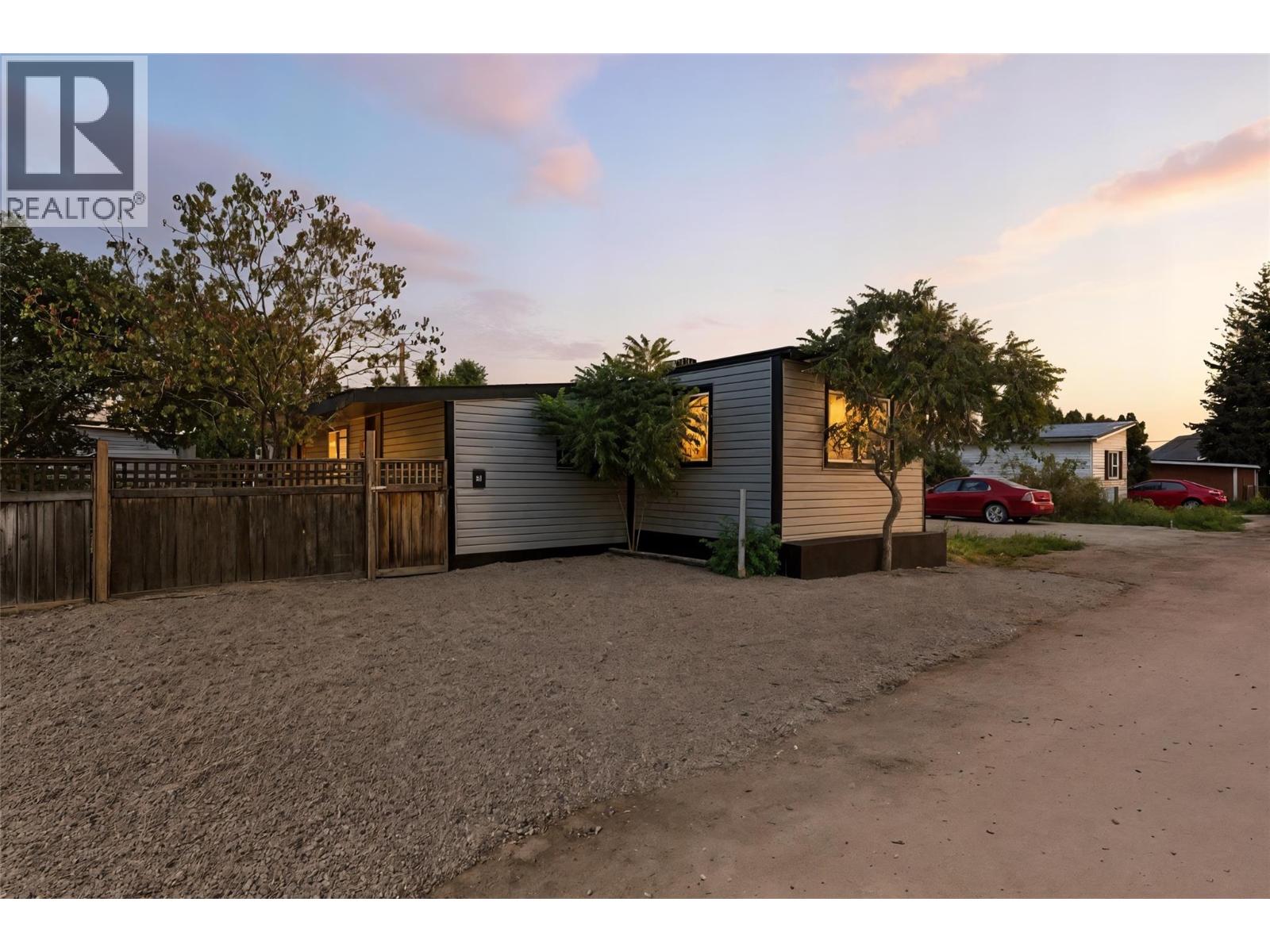 771 Athabasca Street E Unit 23, Kamloops, BC V2H 1C8