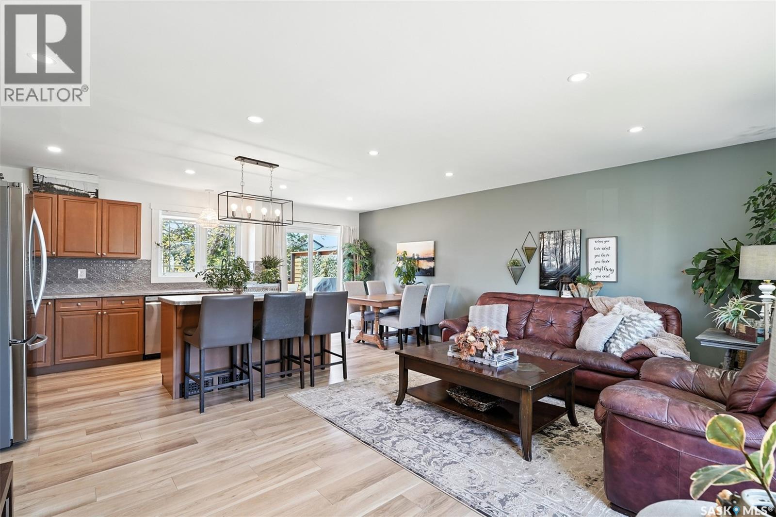 229 2 Street East, Vanscoy, SK S0L 3J0