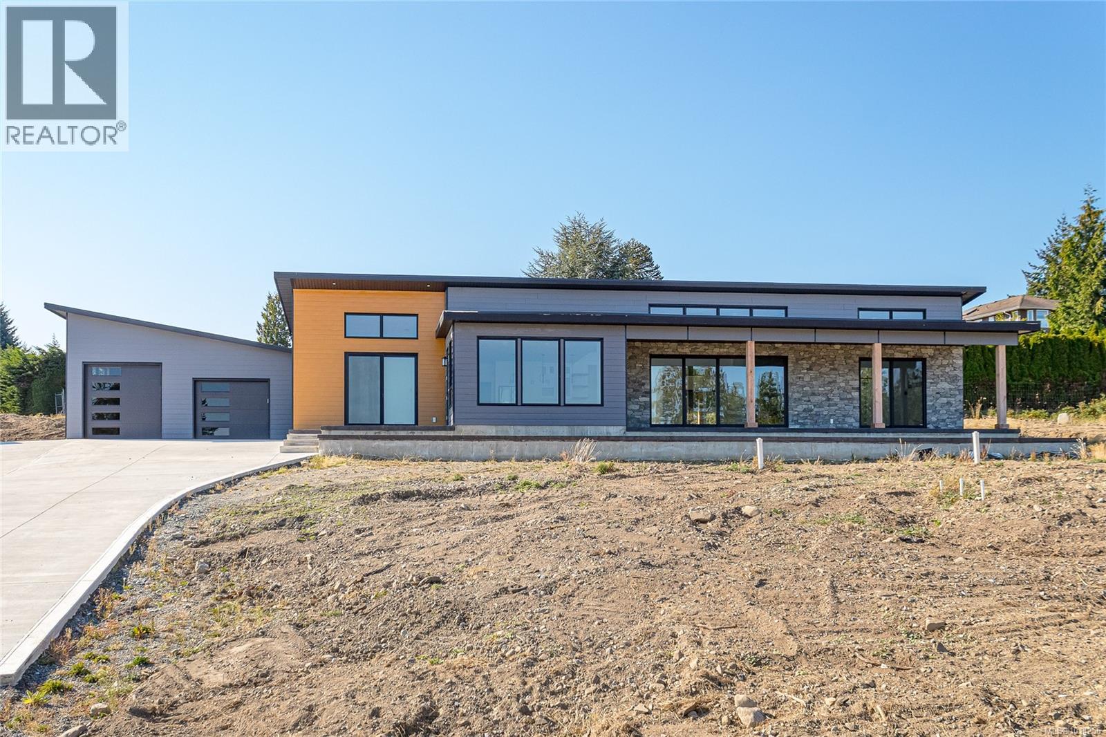10928 Grandview Rd, Ladysmith, BC V9G 1Z7