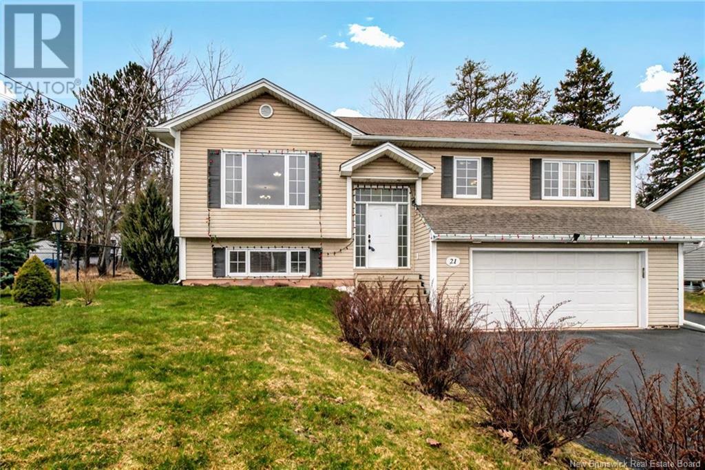 21 Chad Cres, Salisbury, NB E4J 3N5