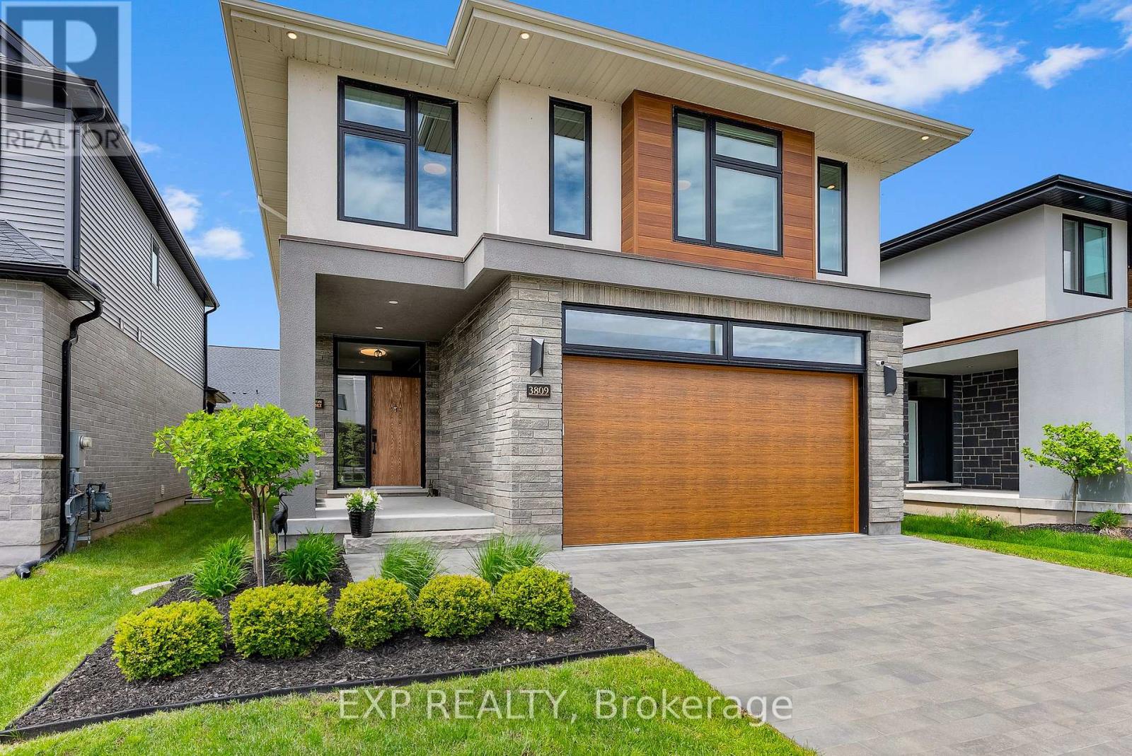 3809 Simpson Ln, Fort Erie, ON L0S 1S0