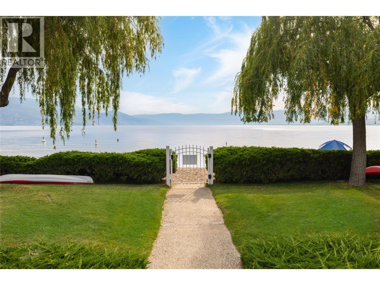 4004 Bluebird Road Unit 301, Kelowna, BC V1W 1X6