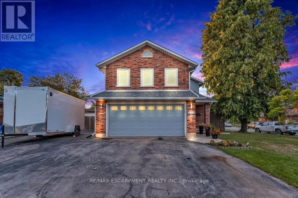 245 First Rd W, Hamilton, ON L8J 1H4
