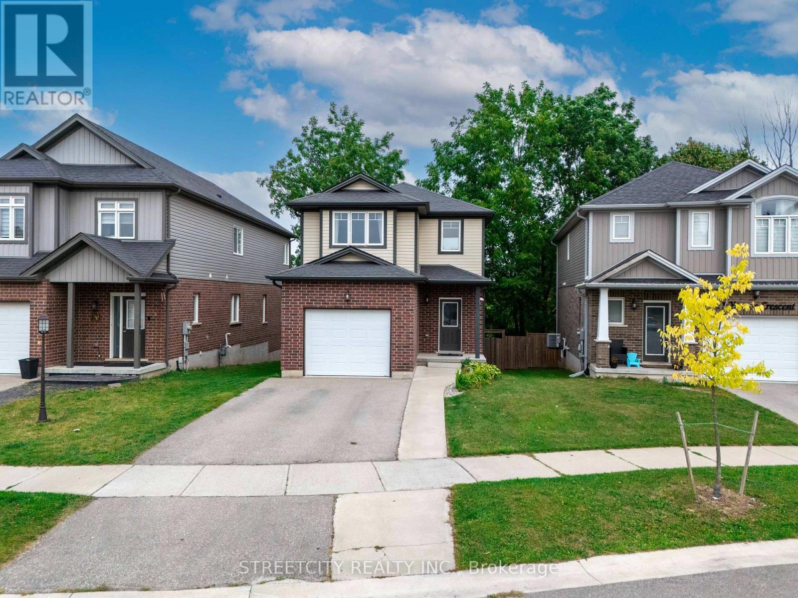 69 Yvonne Cres, London, ON N5Z 0A5