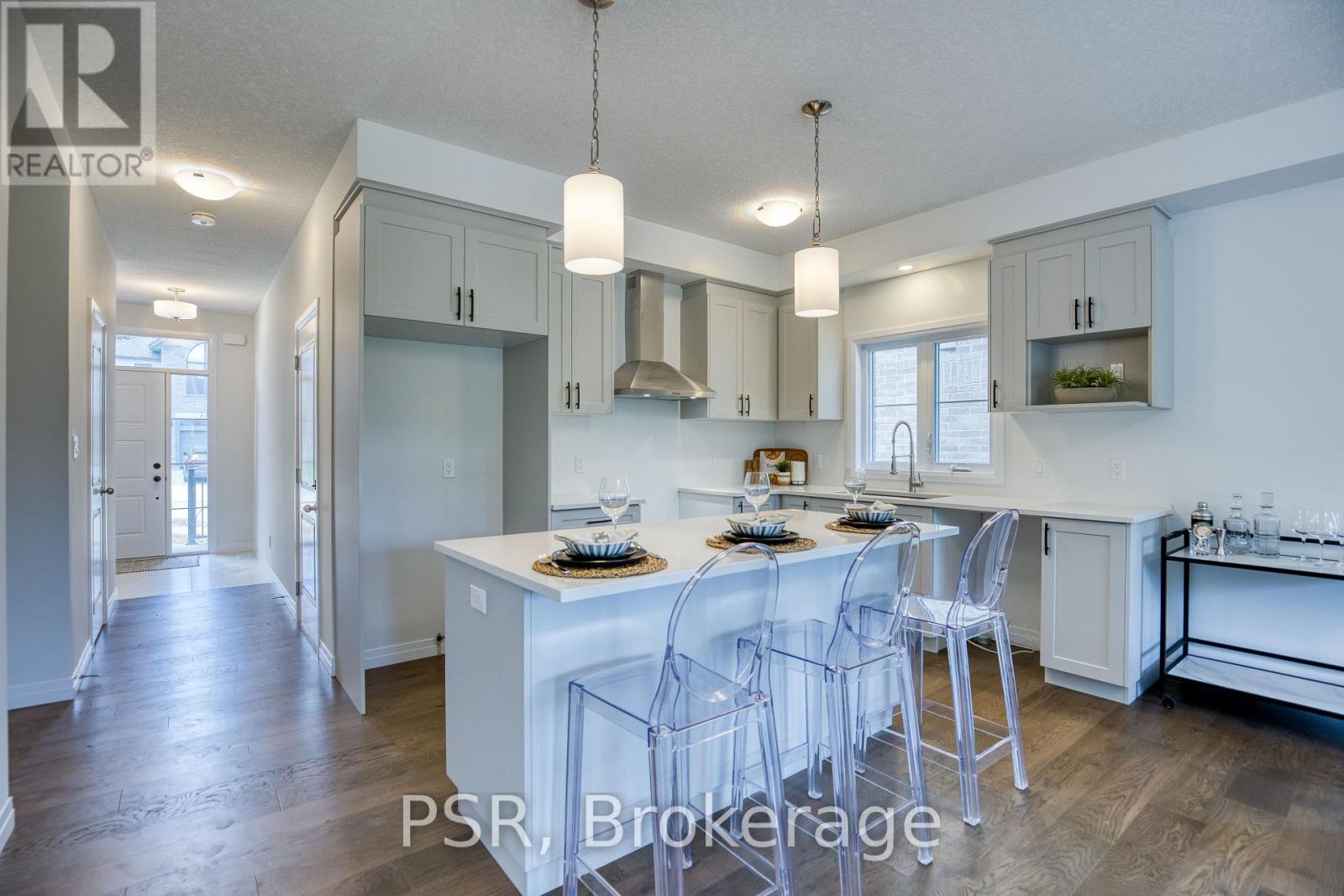 63 Rivergreen Cres D17 Cres, Cambridge, ON N1S 0G1