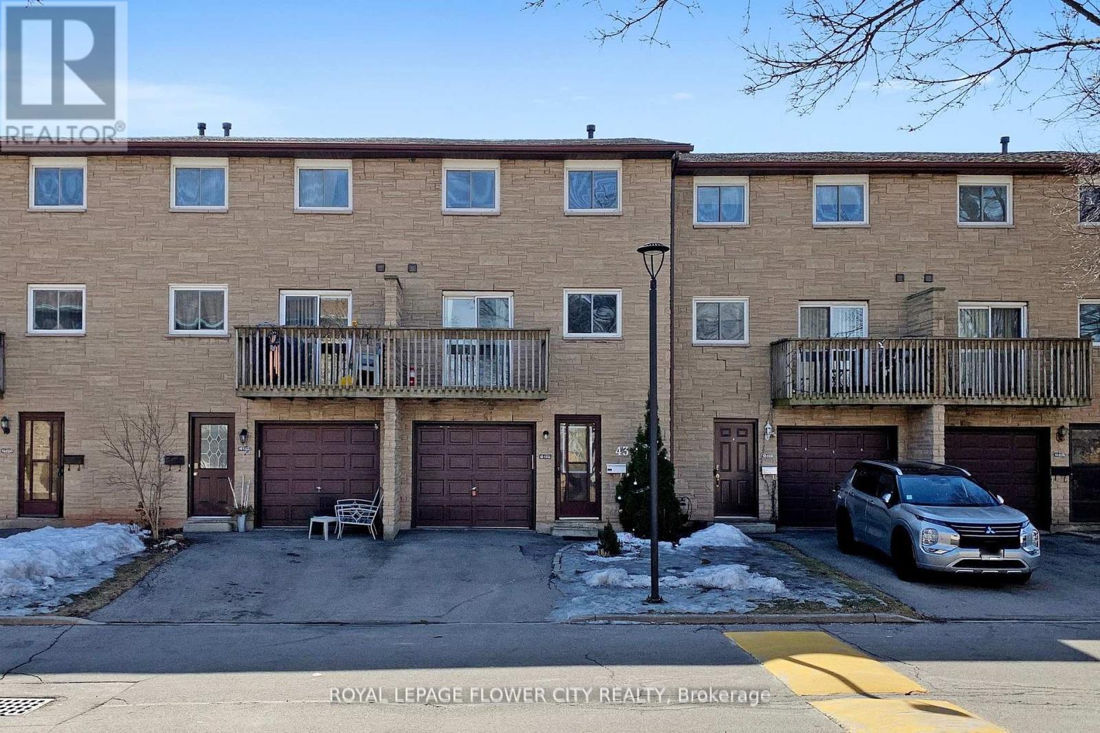 43 1155 Paramount Dr, Hamilton, ON L8J 1P6