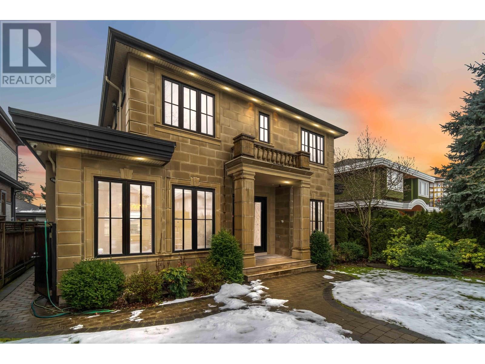 2216 W 21st Ave, Vancouver, BC V6L 1J5