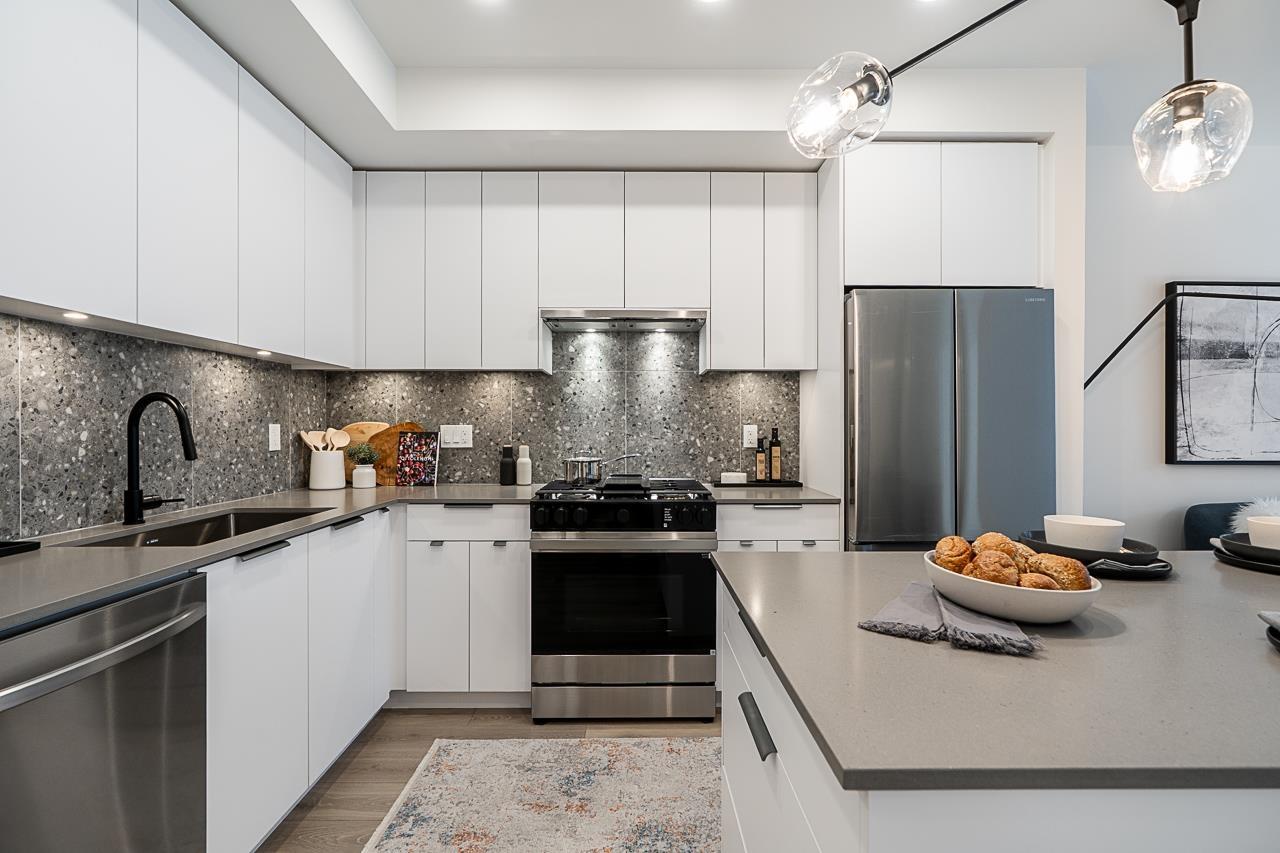7936 206 Street Unit 319, Langley, BC V2Y 3X1