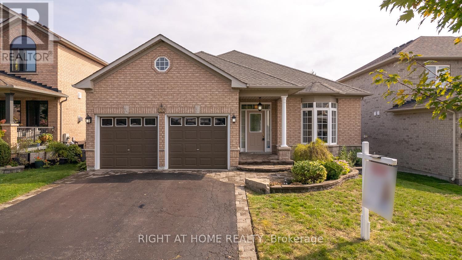 100 Earl Cuddie Blvd, Scugog, ON L9L 1T3