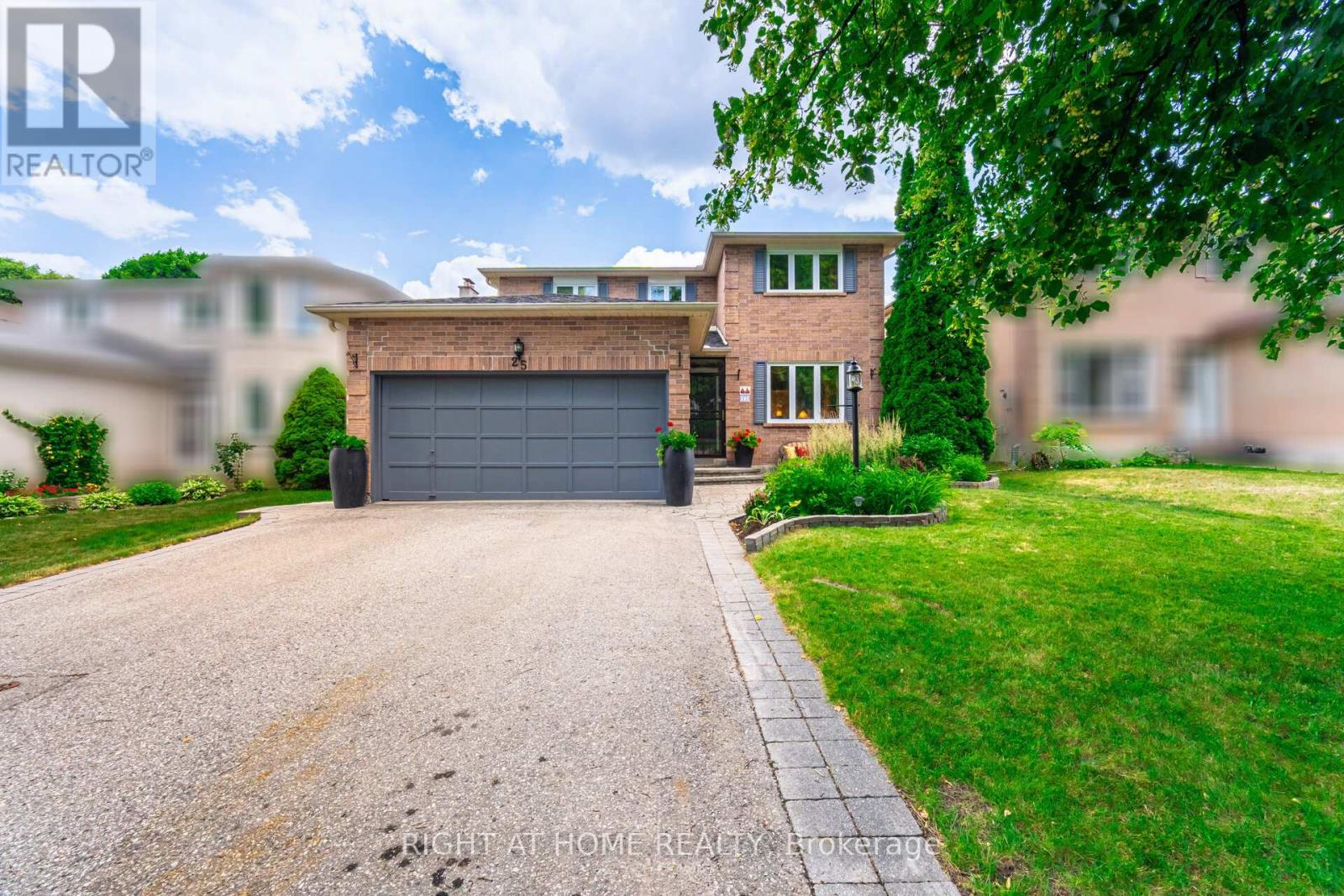25 Feltham Rd, Markham, ON L3P 6T3