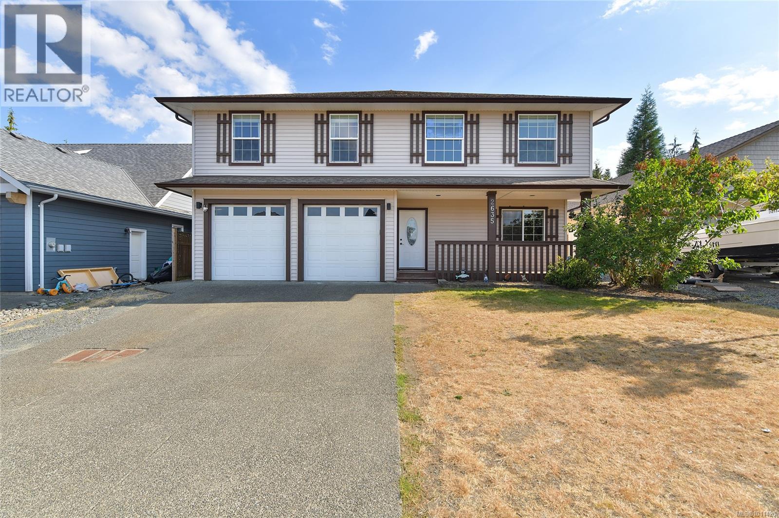 2635 Rydal Ave, Cumberland, BC V0R 1S0