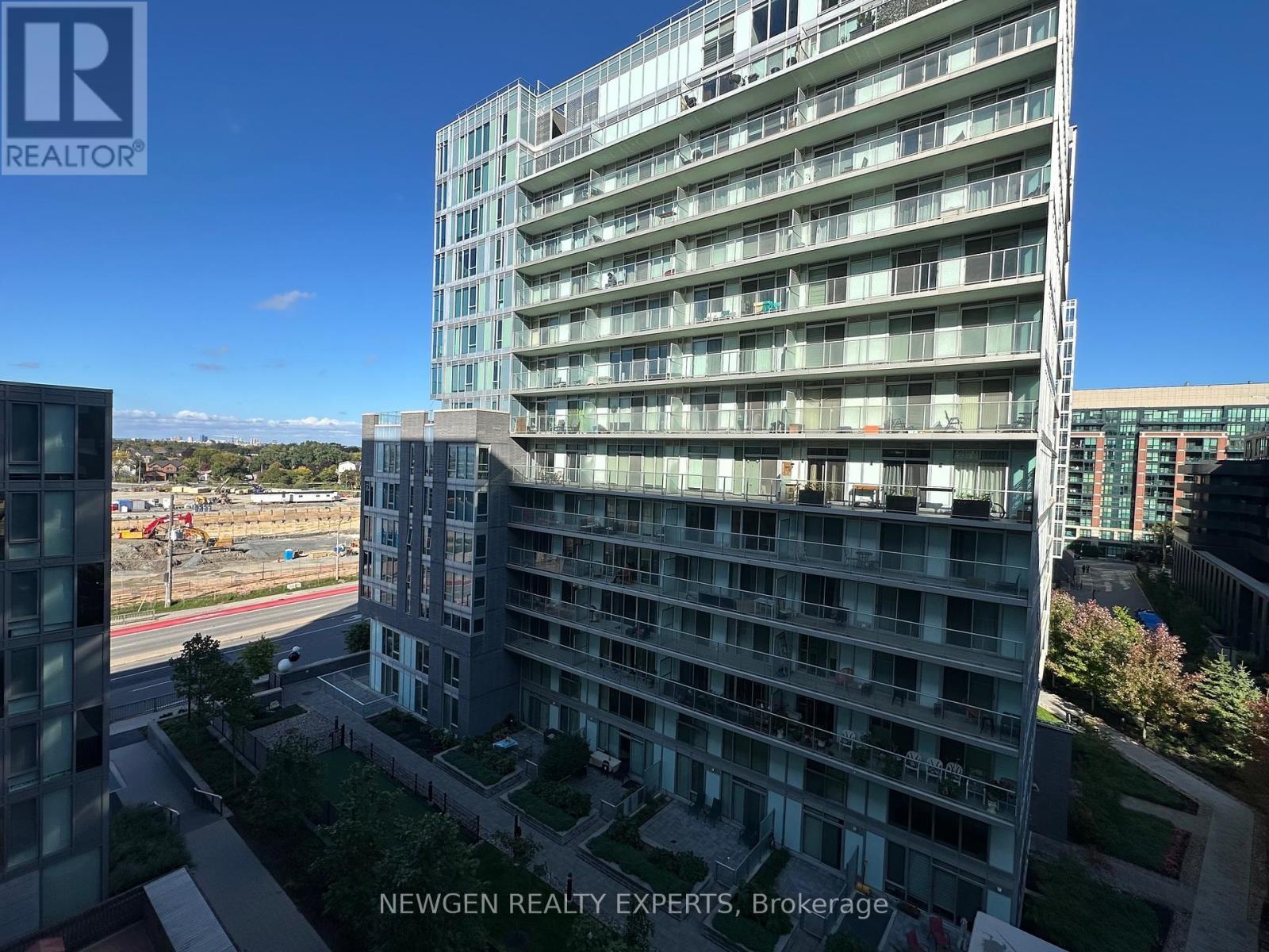 702 38 Monte Kwinter Ct, Toronto, ON M3H 0E2