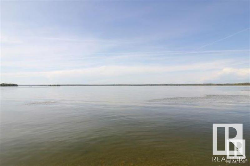 1 Poppy Pl, Rural Lac Ste. Anne County, AB T0E 1H0