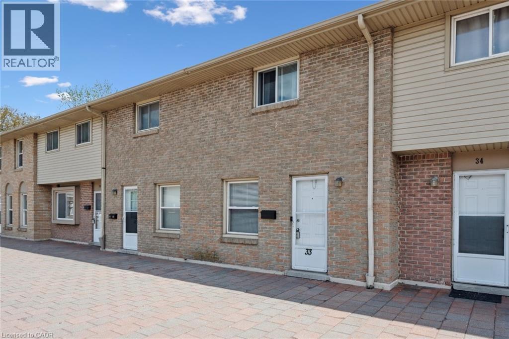 293 Fairway Road N Unit 33, Kitchener, ON N2A 2P1