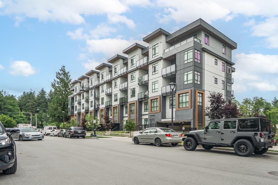 13968 Laurel Drive Unit 422, Surrey, BC V3T 1A8