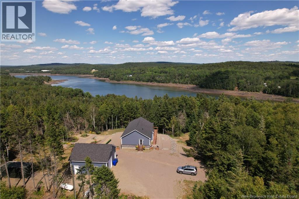 393 Hills Point Rd, Oak Bay, NB E3L 4J9