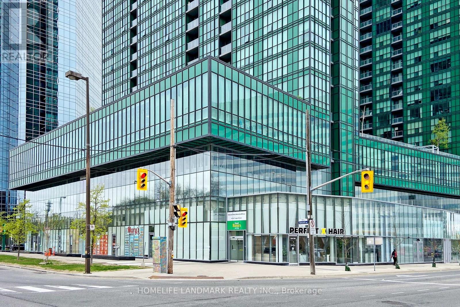 2203 11 Bogert Ave, Toronto, ON M2N 0H4