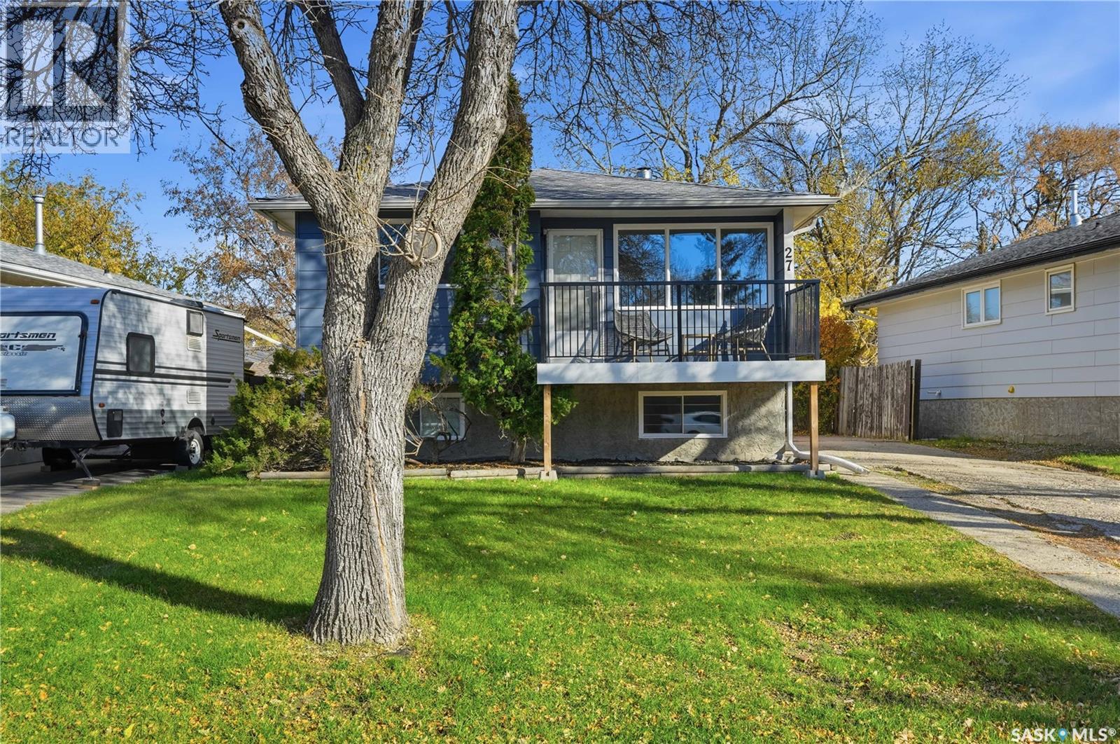 27 Brockelbank Cres, Regina, SK S4R 6J5