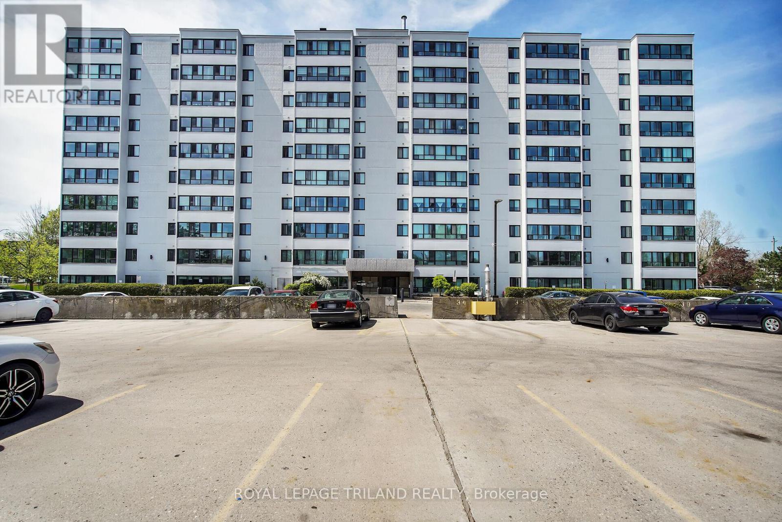208 600 Grenfell Dr, London, ON N5X 2R8