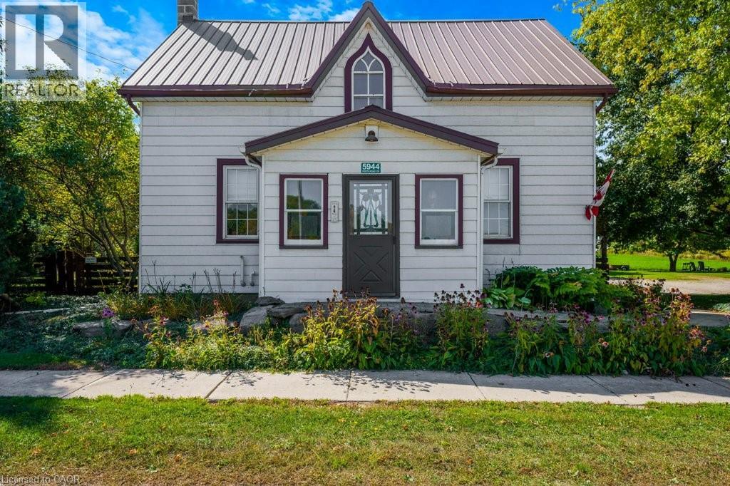 5944 Perth Road 119, Perth East, ON N0K 1C0