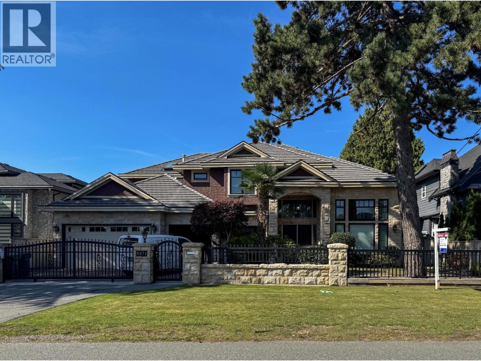 5871 Forsyth Cres, Richmond, BC V7C 2C2
