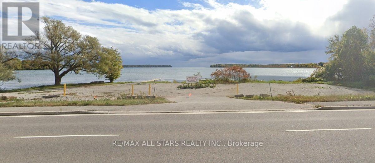 463 Atherley Rd, Orillia, ON L3V 1E6