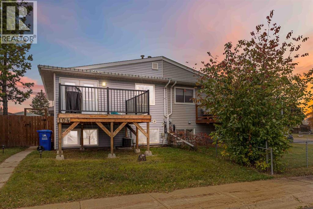 104 Sifton Ave, Fort Mcmurray, AB T9H 2Z5