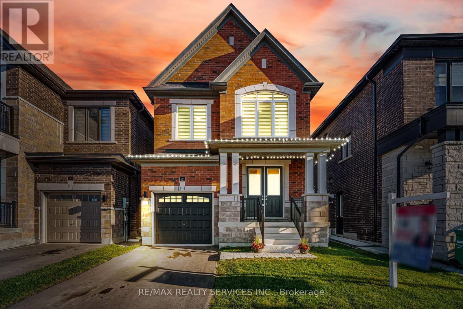 29 Lippa Dr, Caledon, ON L7C 4M3