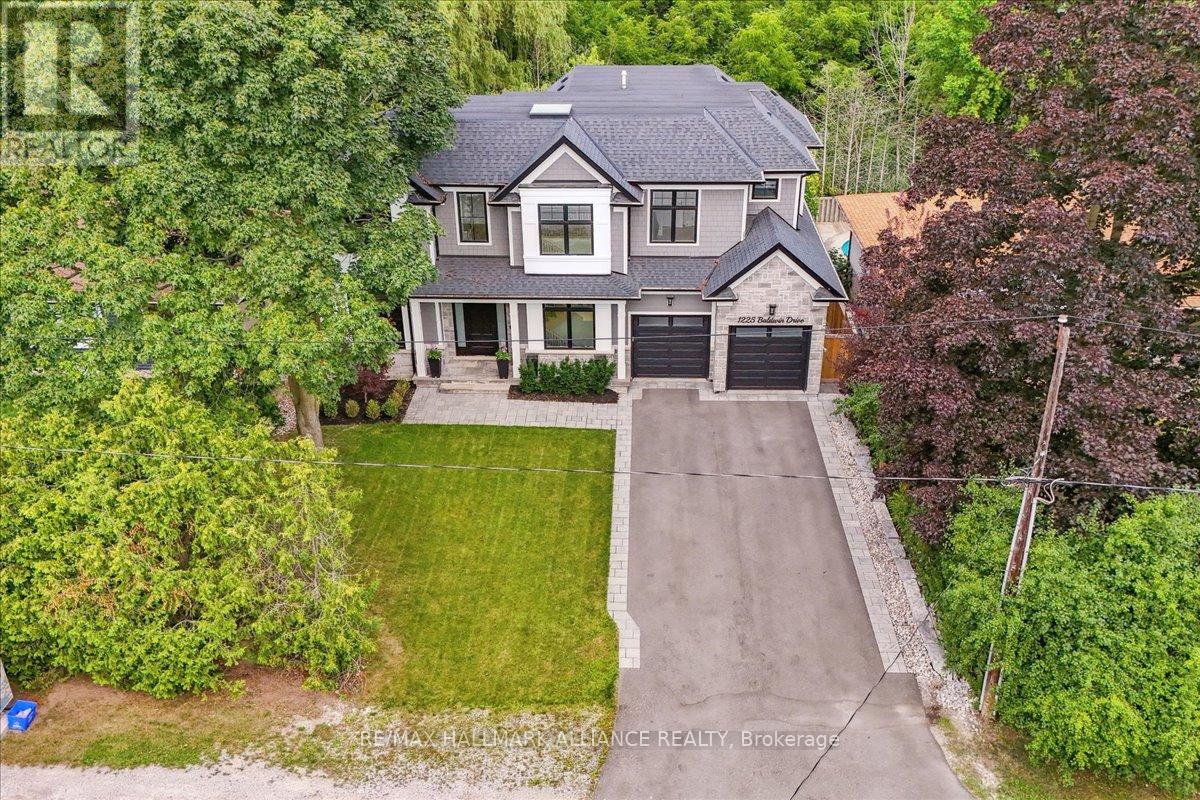1225 Baldwin Dr, Oakville, ON L6J 2W4